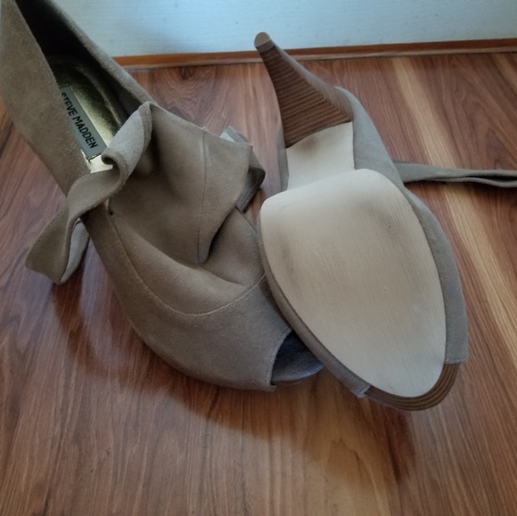 Steve Madden - Picture 2 of 4